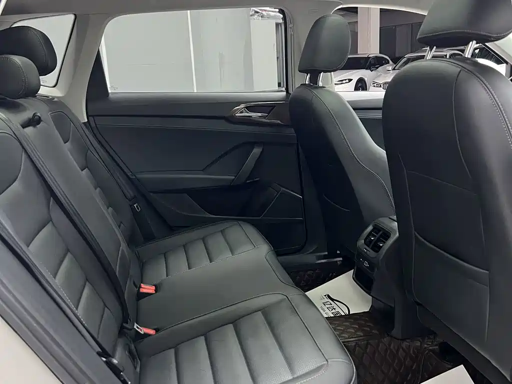 Volkswagen Tharu — миниатюра 4