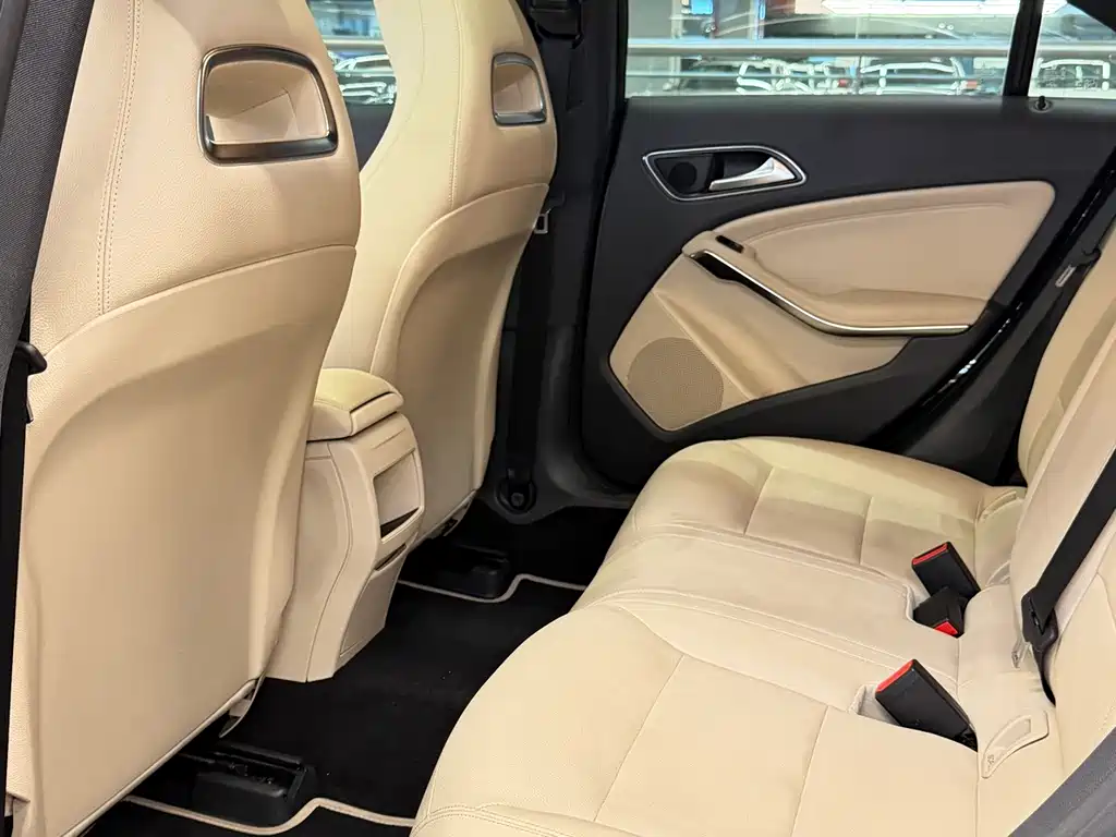 Mercedes-Benz CLA (Import) — миниатюра 12