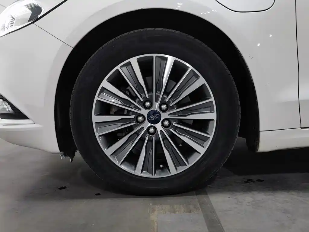 Ford Mondeo New Energy — миниатюра 17