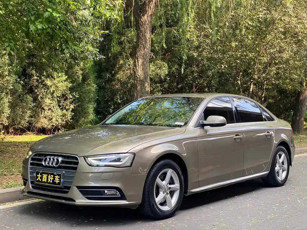 Audi A4L 2014