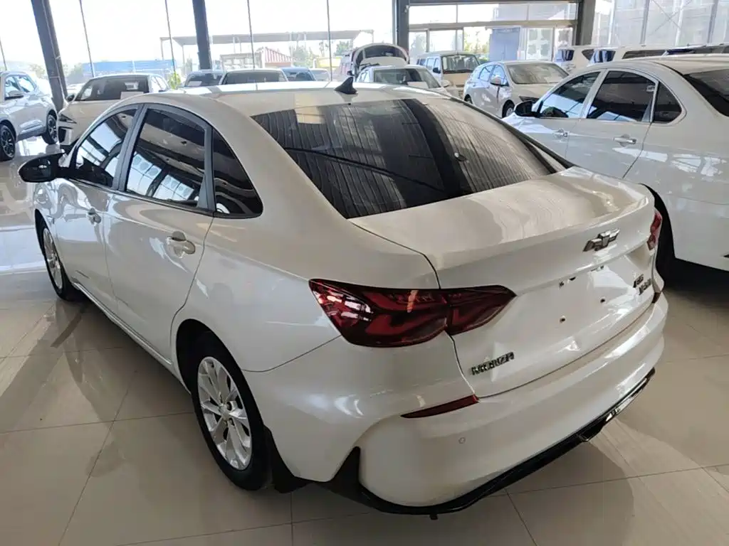 Chevrolet Monza — миниатюра 5