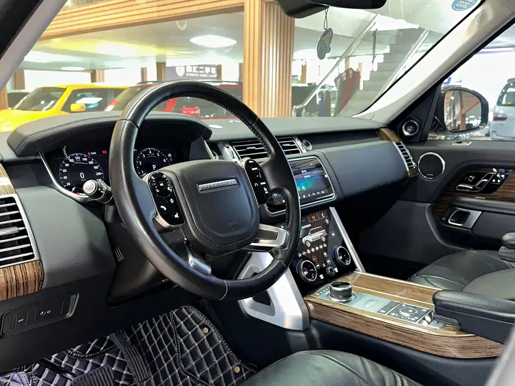 Land Rover Range Rover — миниатюра 8