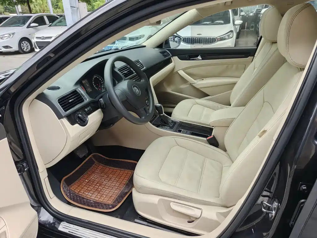 Volkswagen Passat 2013 1.8TSI DSG