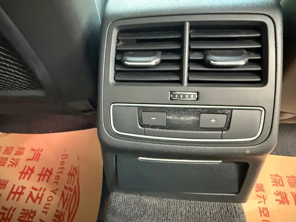 Audi A4L — миниатюра 15