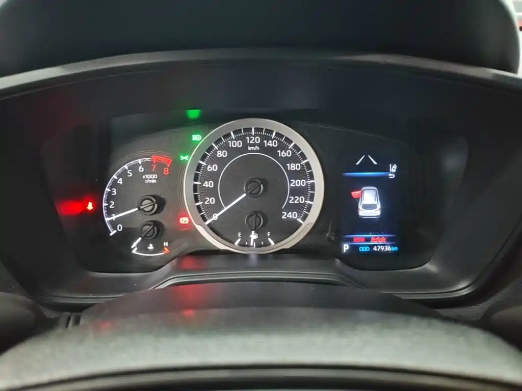Toyota Corolla Cross — миниатюра 12