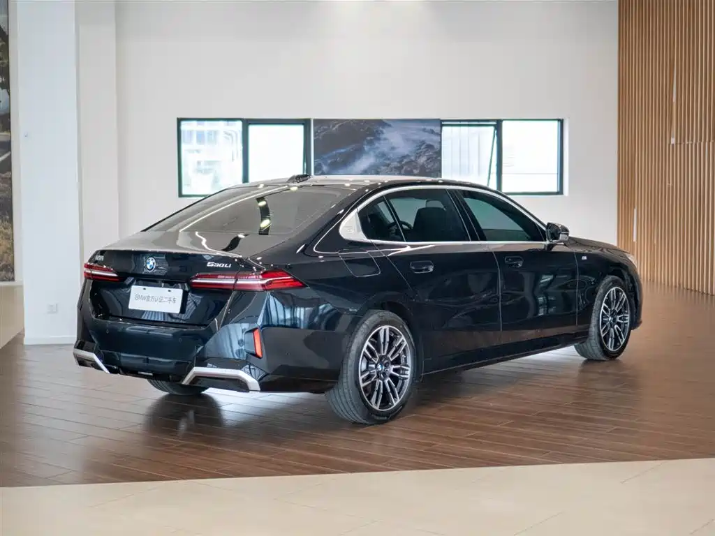 BMW 5 Series 5 2025 530Li Lead M Sport