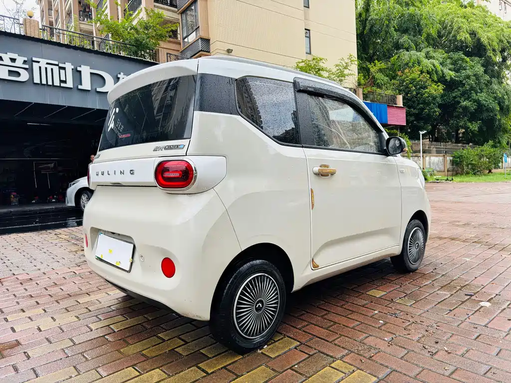 Wuling MINIEV — миниатюра 7