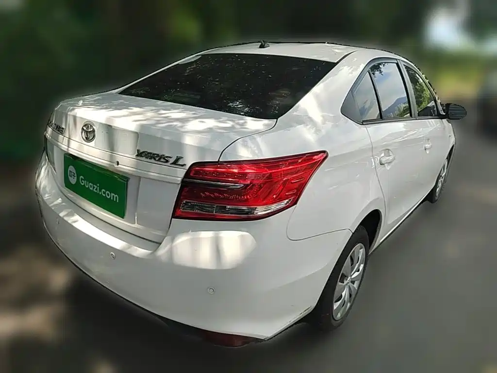 Toyota Yaris L — миниатюра 12