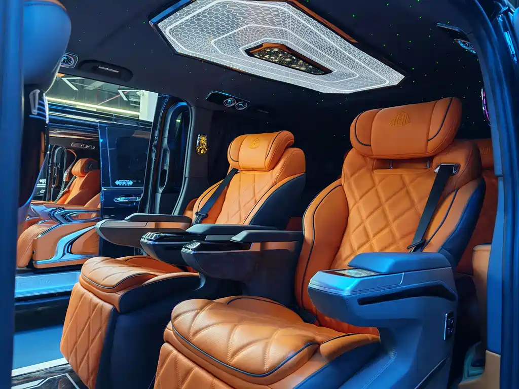 Mercedes-Benz Vito 2021 2.0T 7 мест