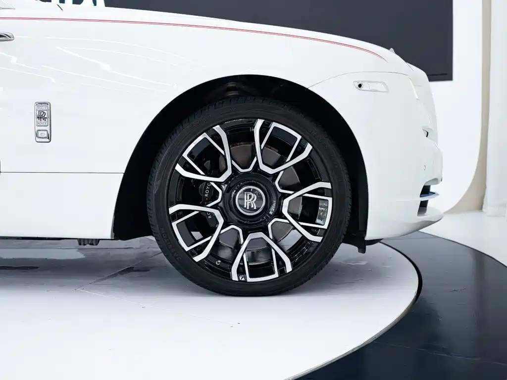 Rolls-Royce Wraith — миниатюра 23
