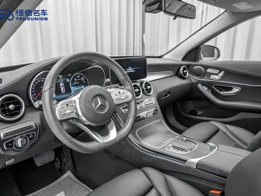 Mercedes-Benz C-Class — миниатюра 12