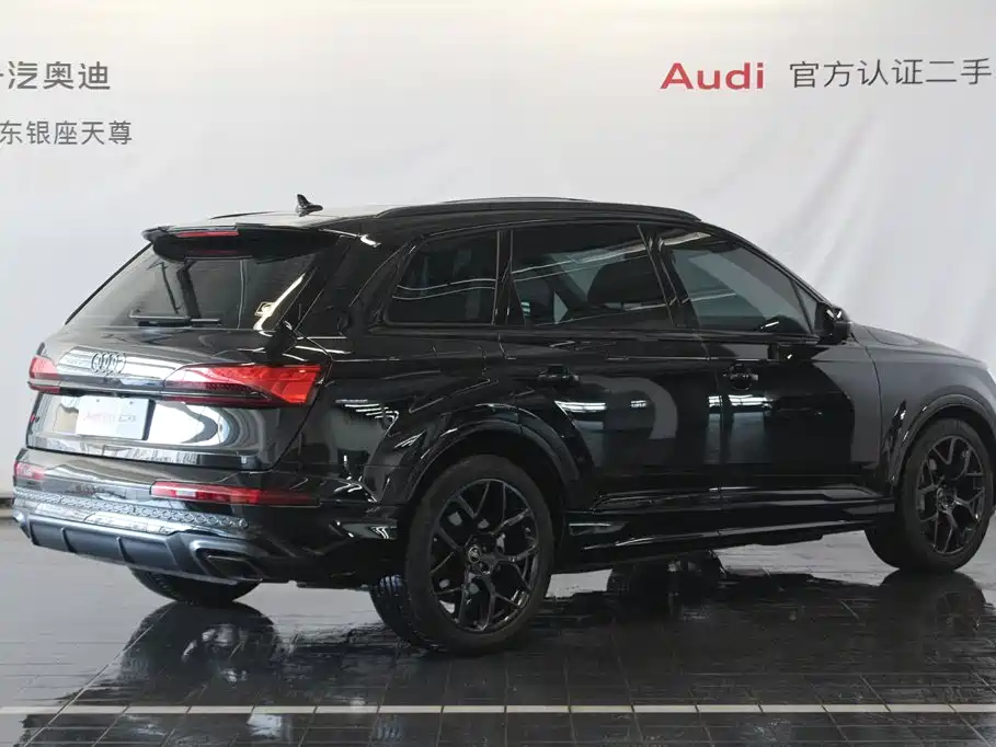 Audi Q7 — миниатюра 5