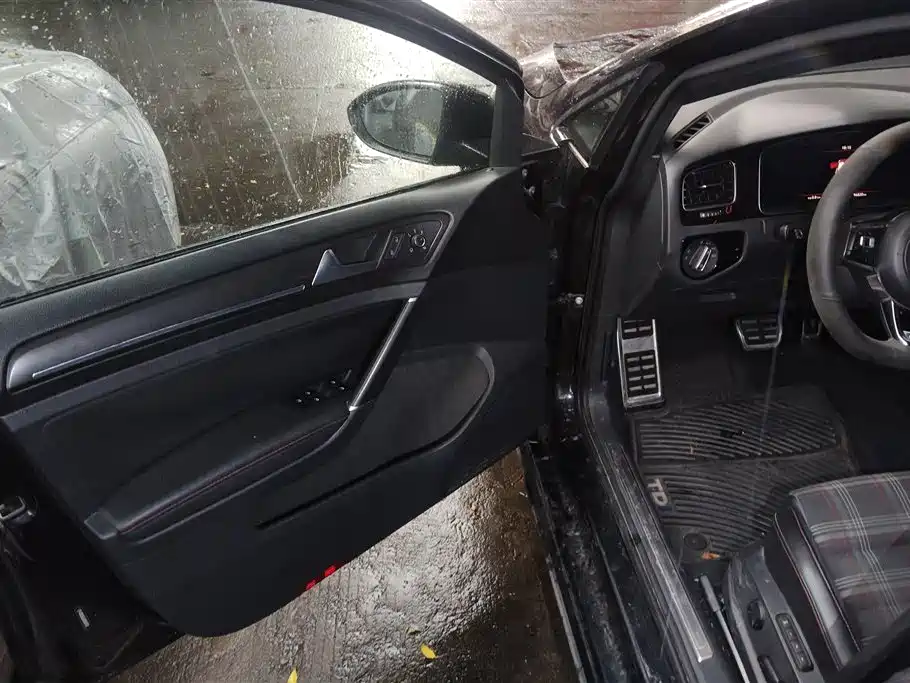 Volkswagen Golf GTI GTI 2018 2.0TSI GTI