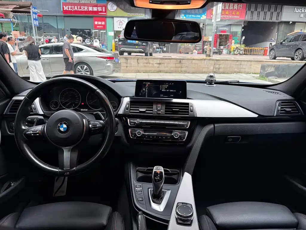 BMW 3 Series — миниатюра 7