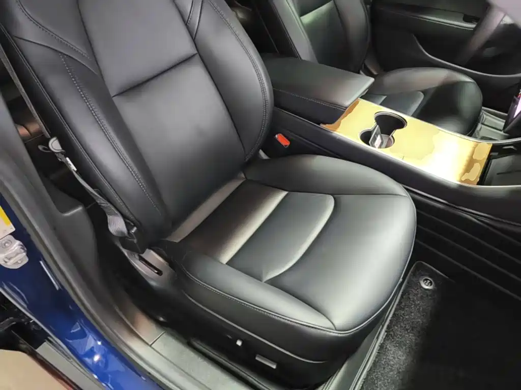 Tesla Model 3 — миниатюра 25