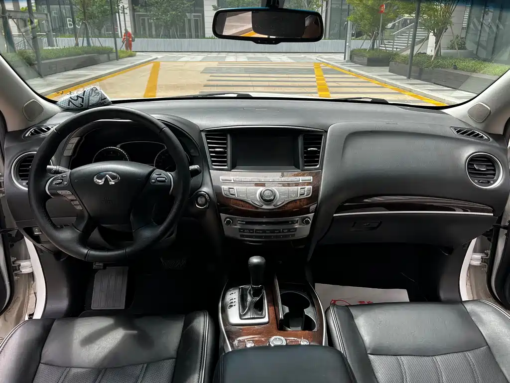 Infiniti JX — миниатюра 12