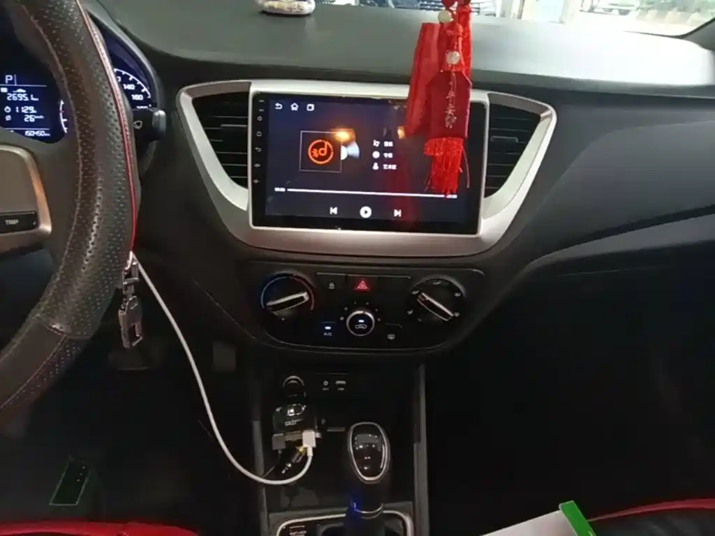 Hyundai Verna — миниатюра 13