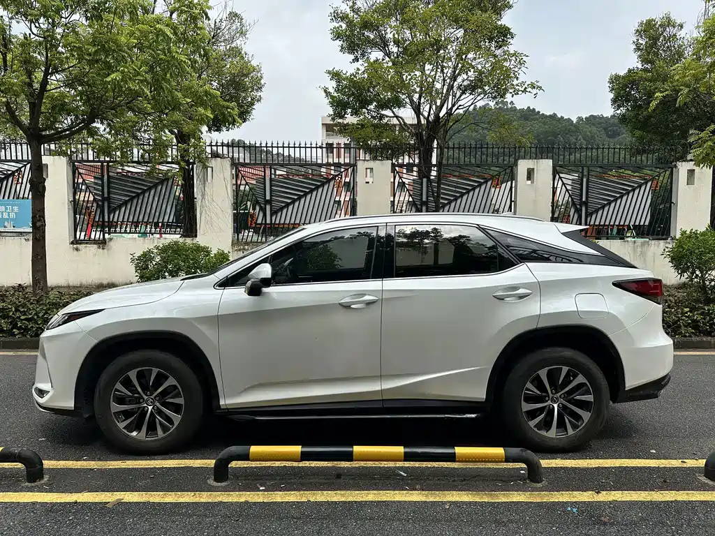 Lexus RX — миниатюра 12