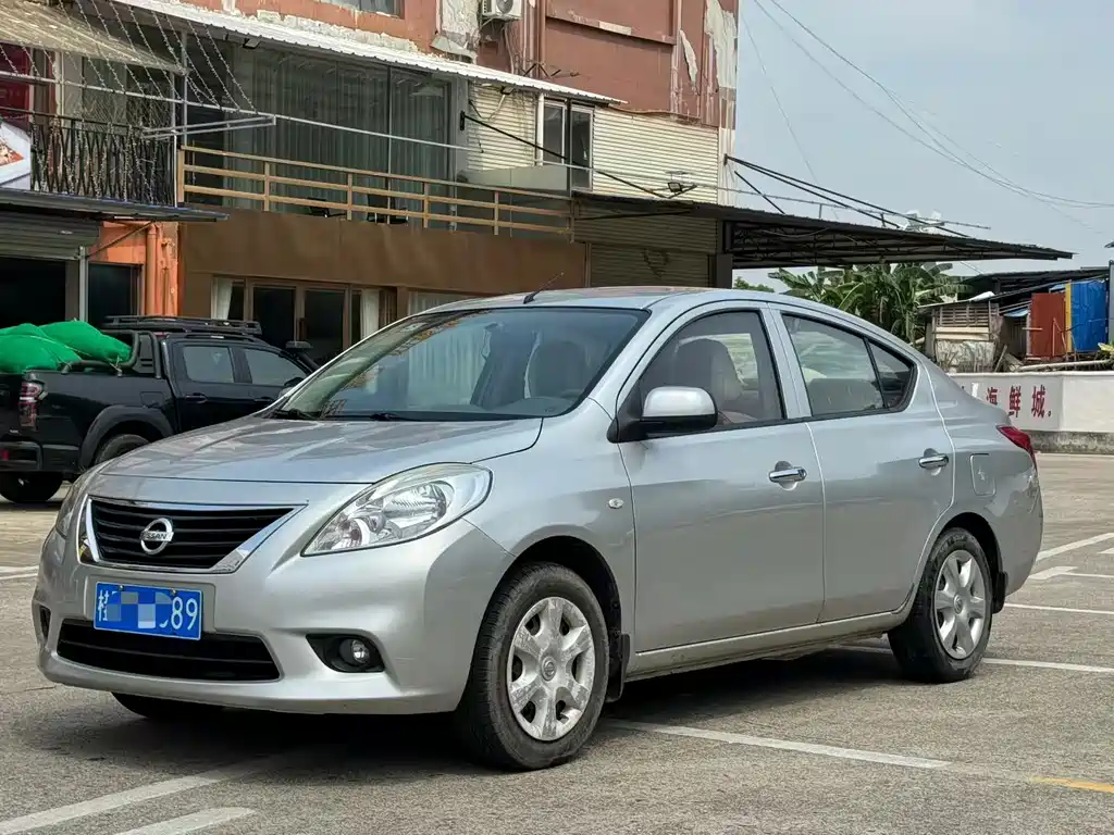 Nissan Sunny 2013