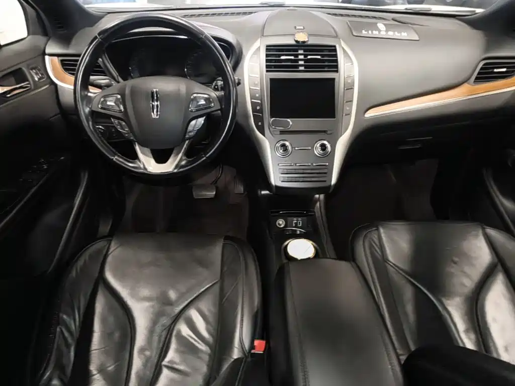 Lincoln MKC — миниатюра 10