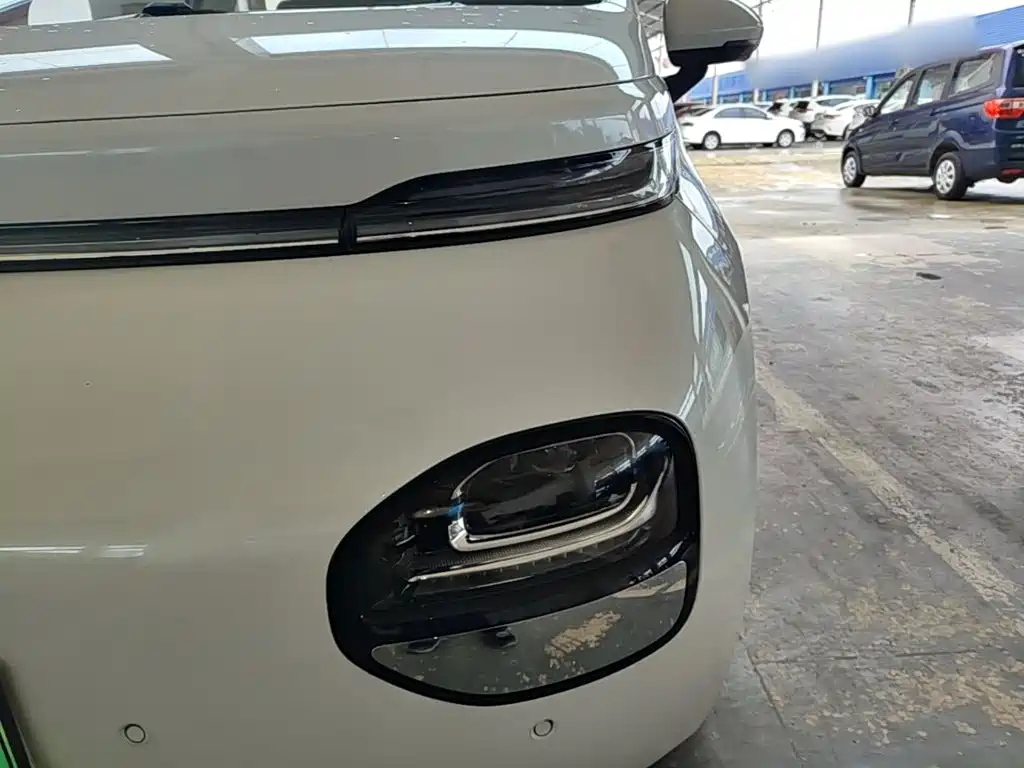 Baojun Yunduo — миниатюра 24