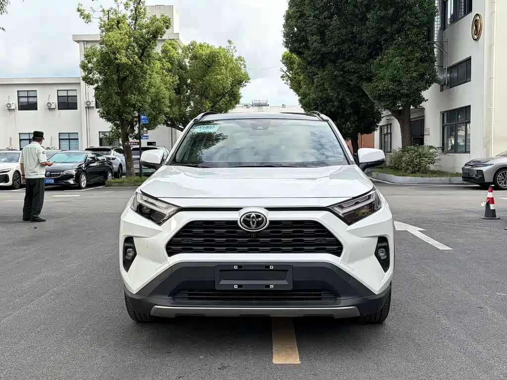 Toyota RAV4 — миниатюра 2