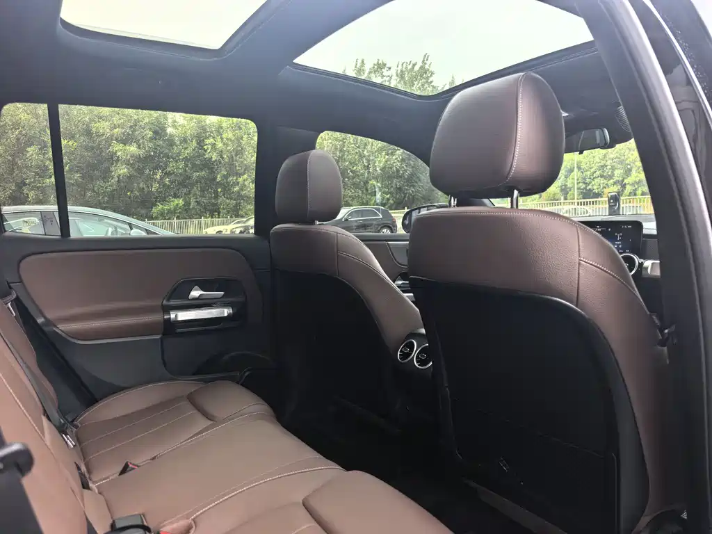 Mercedes-Benz GLB 2024 GLB 200