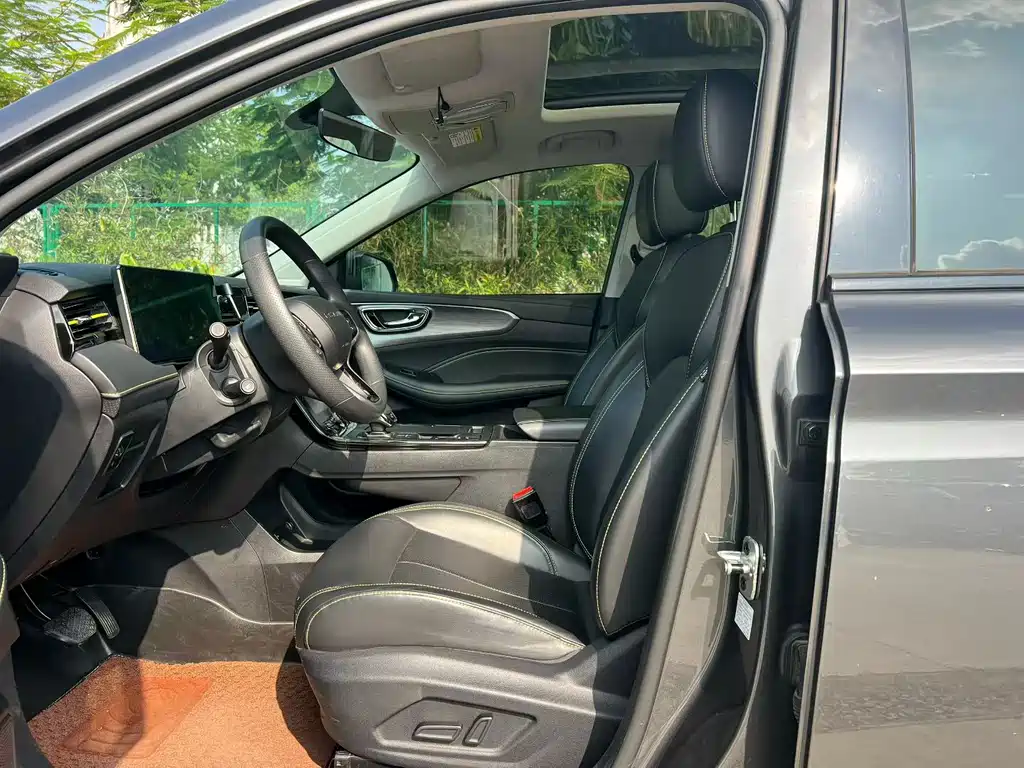 Roewe RX5 — миниатюра 5