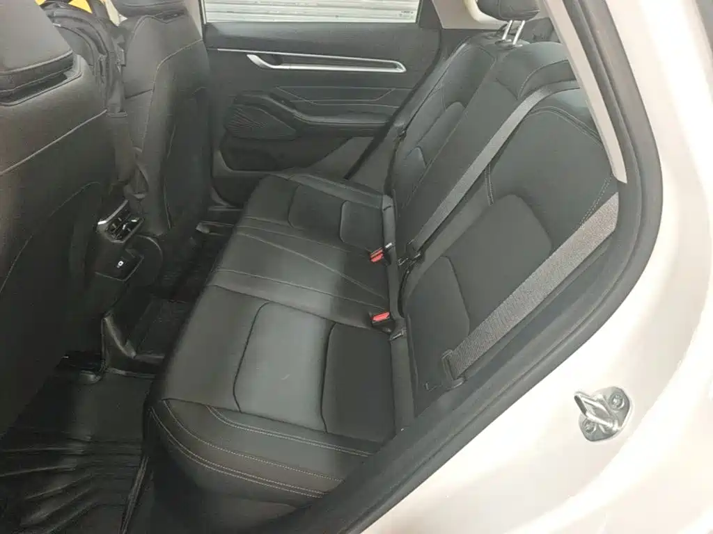 Geely Emgrand — миниатюра 17