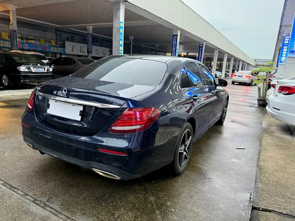 Mercedes-Benz E-Class (Import) — миниатюра 8