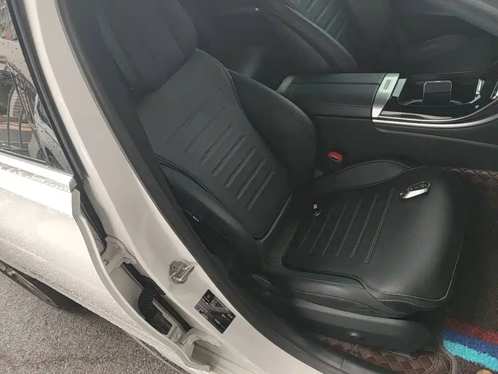 Mercedes-Benz C-Class — миниатюра 25