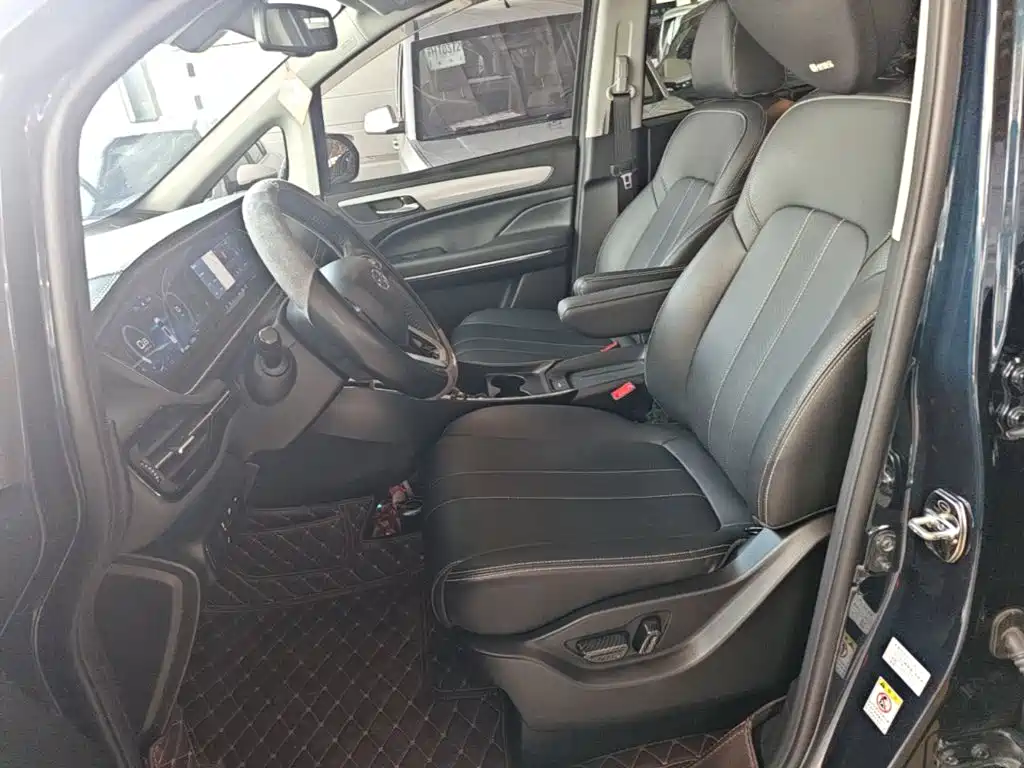 GAC Motor Trumpchi M6 — миниатюра 15