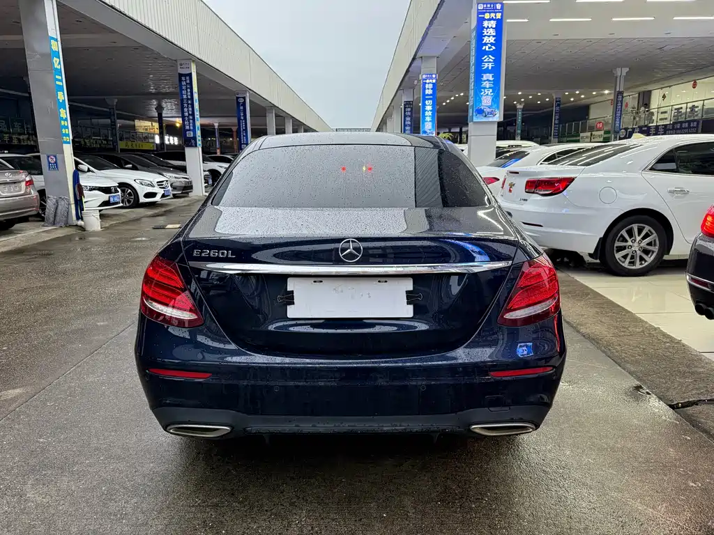 Mercedes-Benz E-Class (Import) — миниатюра 9