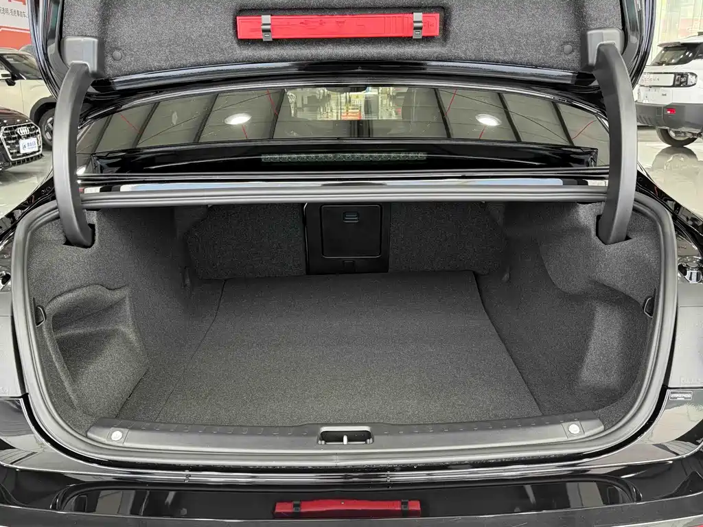 Volvo S90 — миниатюра 18