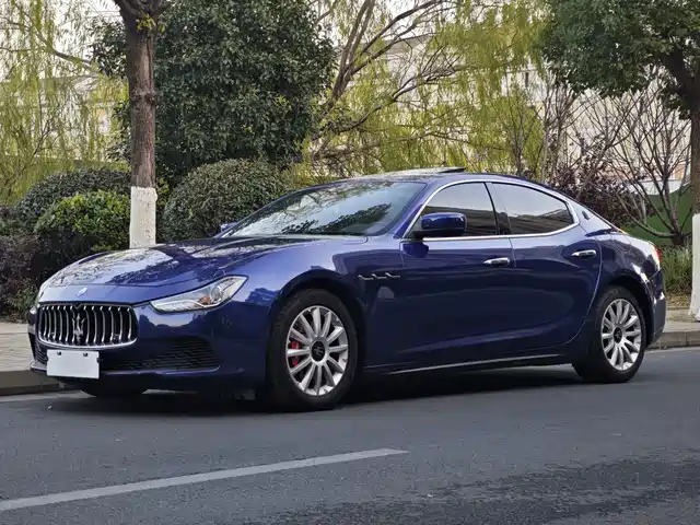 2016 Maserati Ghibli