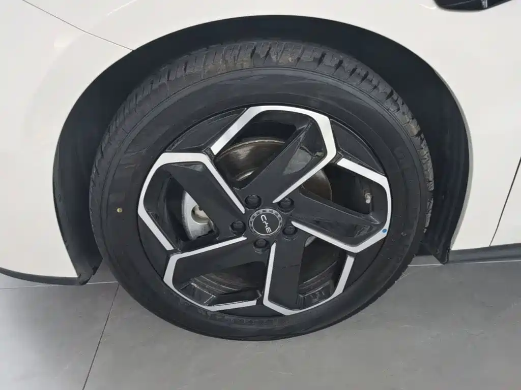 BYD Seals 06 DM-i версия для путешествий — миниатюра 23
