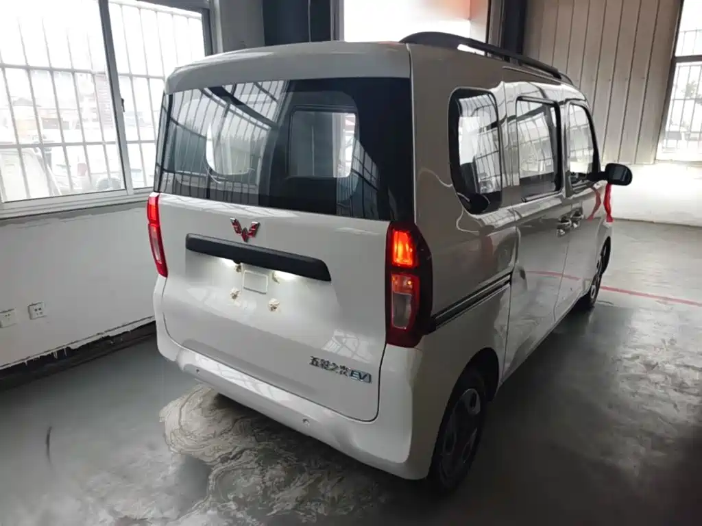 Wuling Sunshine EV 2025 305km