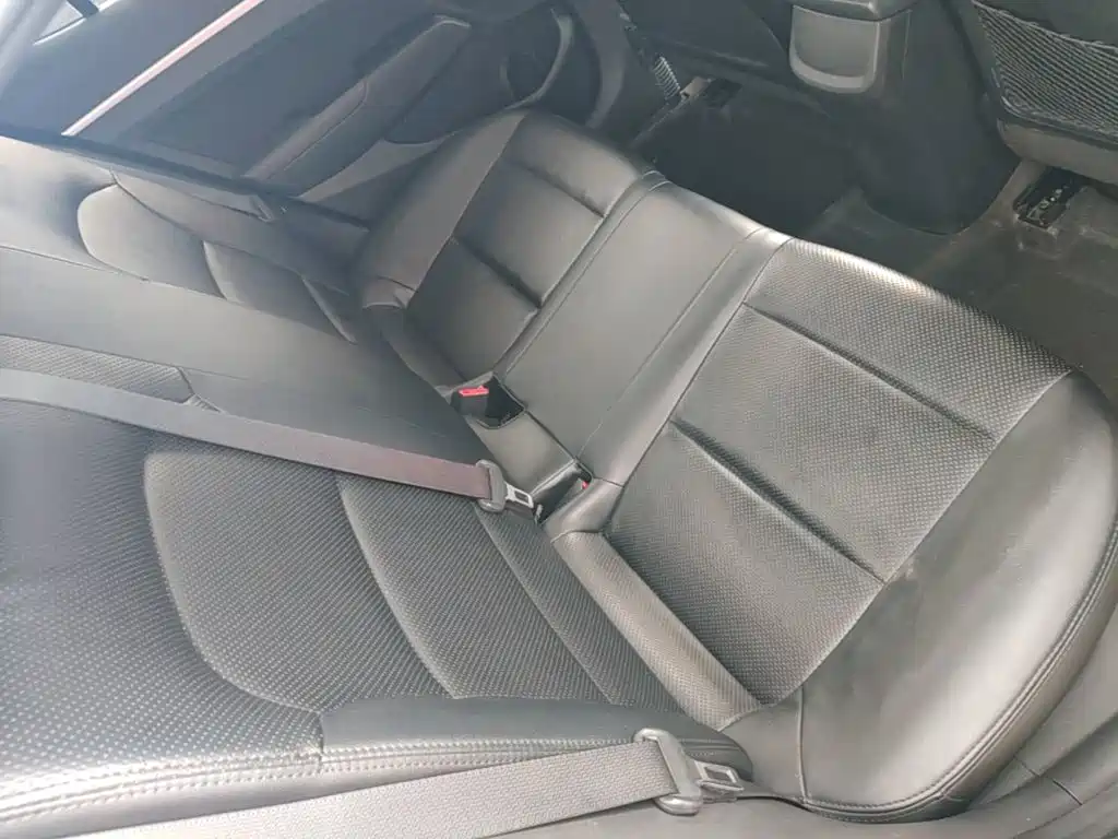 Hyundai Elantra — миниатюра 17