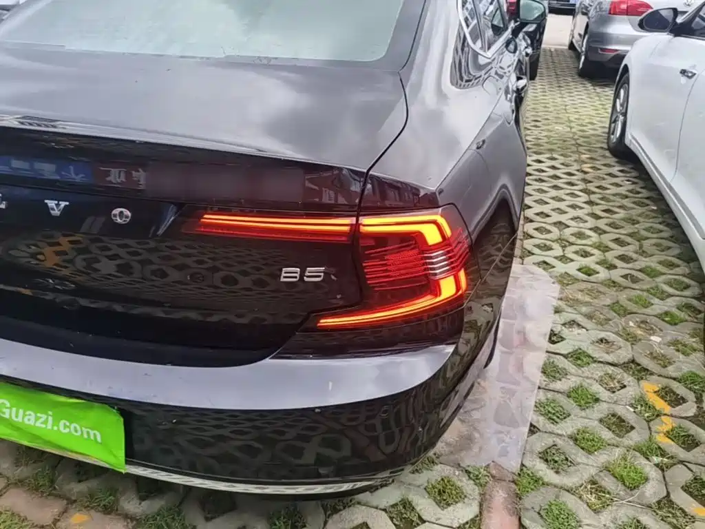 Volvo S90 — миниатюра 8