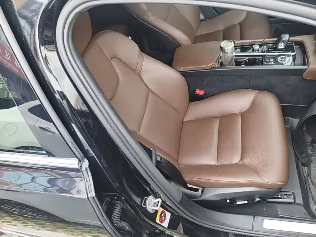 Volvo S90 — миниатюра 25
