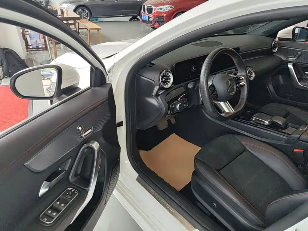 Mercedes-Benz A-Class — миниатюра 16
