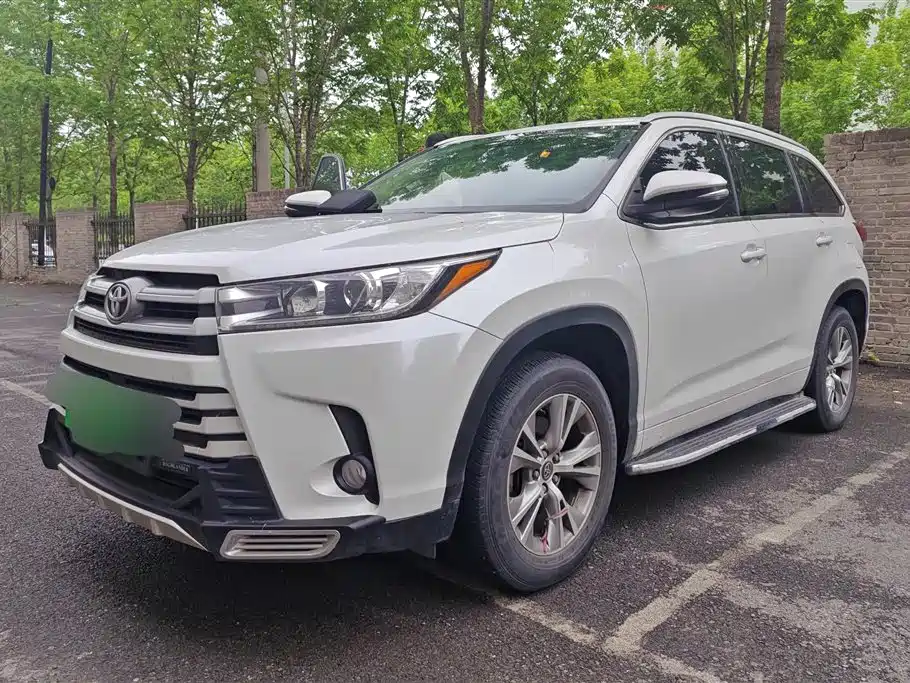 Toyota Highlander 2021