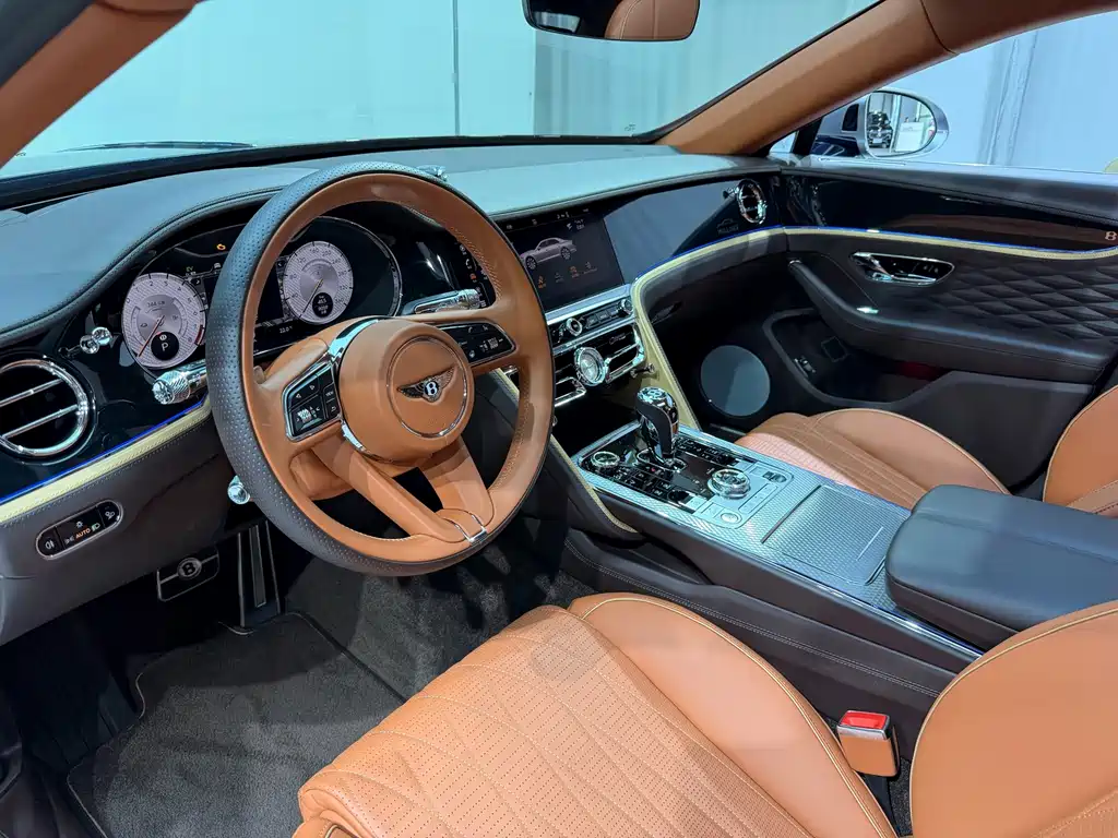 Bentley Flying Spur PHEV — миниатюра 5
