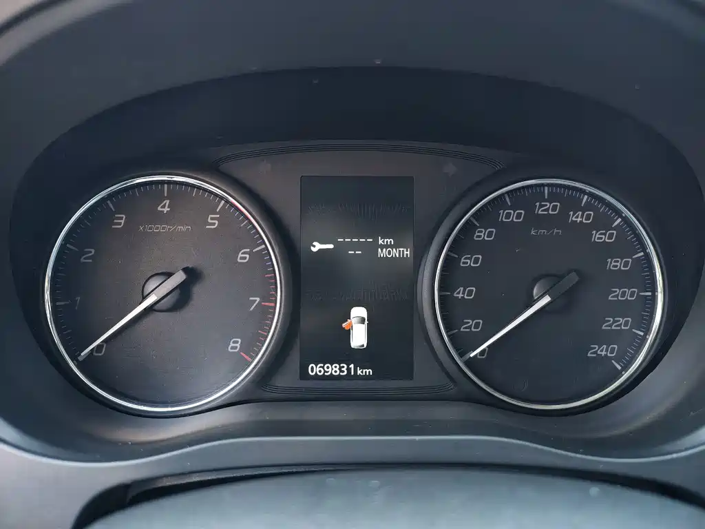 Mitsubishi Outlander — миниатюра 18