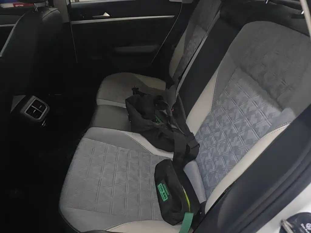 Volkswagen Lavida — миниатюра 17
