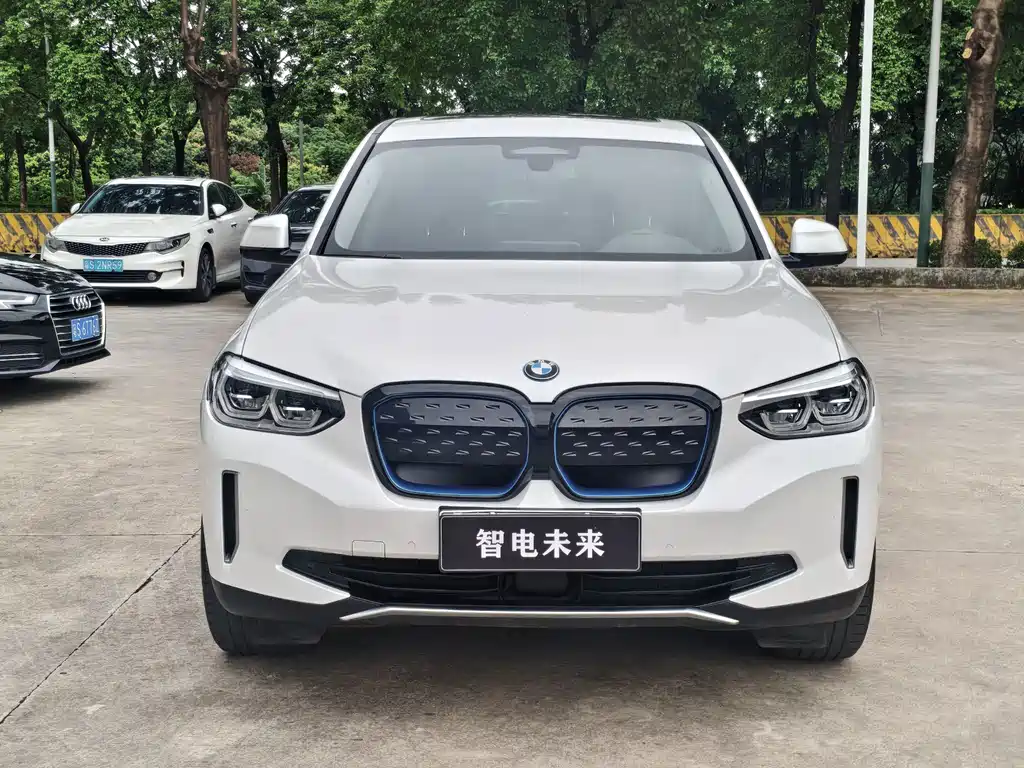 BMW iX3 — миниатюра 2