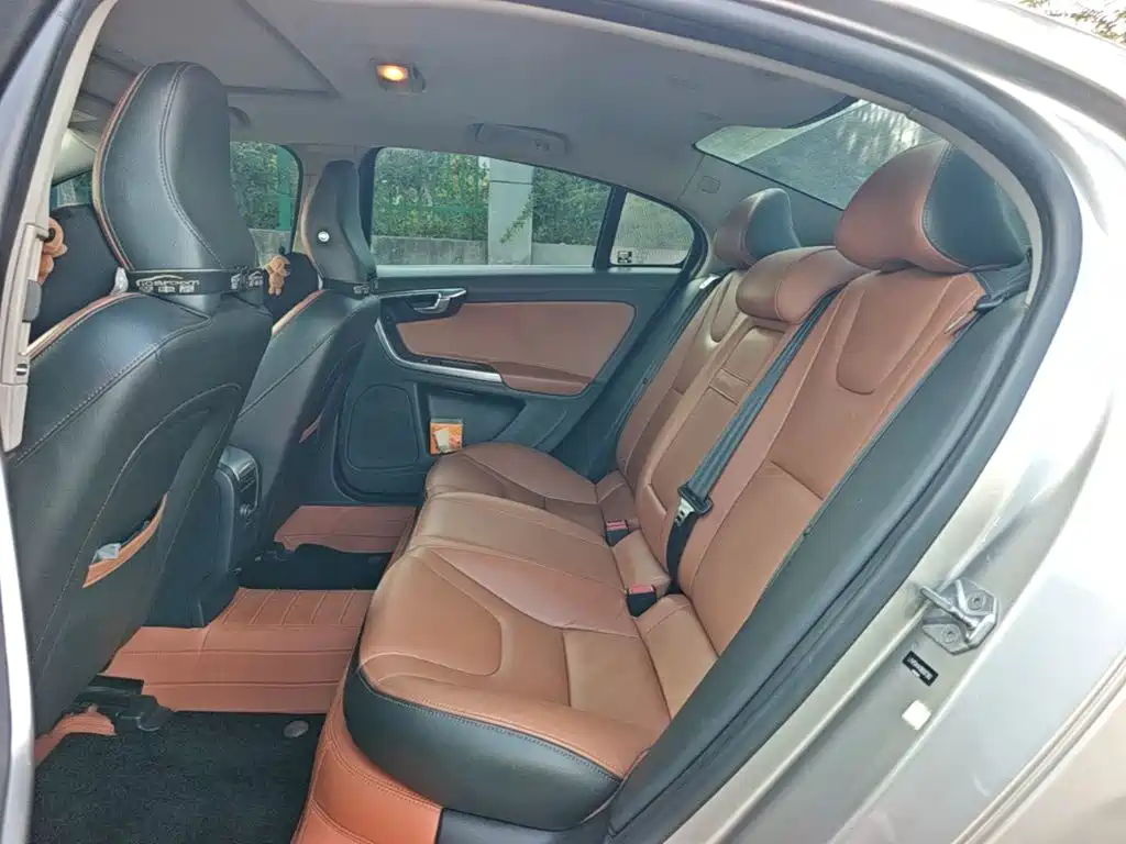 Volvo S60 — миниатюра 17