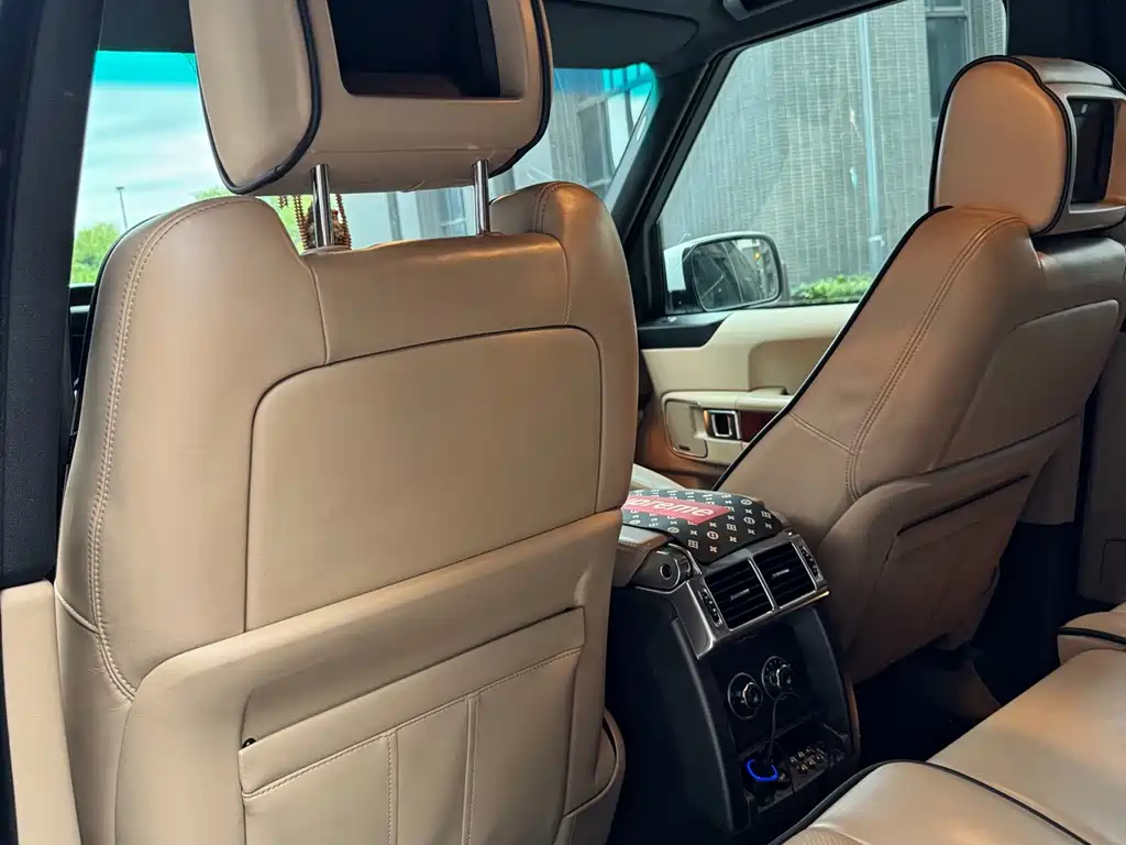 Land Rover Range Rover — миниатюра 17