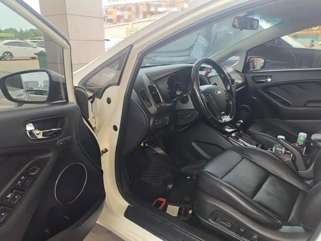 Kia K3 — миниатюра 16