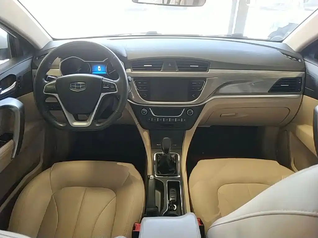 Geely Emgrand — миниатюра 10